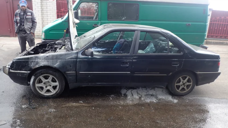 На улице Красноармейской в Бобруйске горело авто