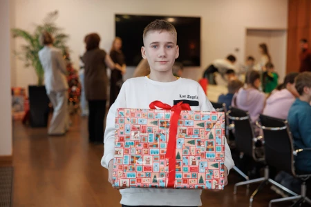 Сотрудники компании А1 исполнили новогодние желания воспитанников социально-педагогических учреждений в Минске и Бобруйске