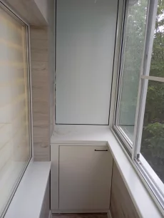 Отделка балкона