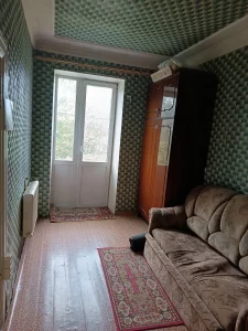 Двухкомнатная квартира в центре на длительный срок