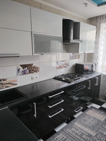 2- комнатная квартира с ремонтом в центре города