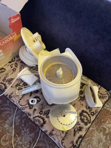 Электросоковыжималка-шинковка