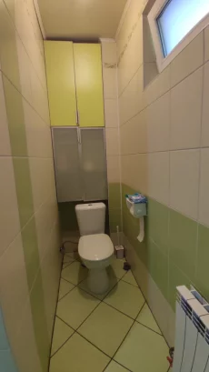 Трехкомнатная квартира в блокированном жилом доме