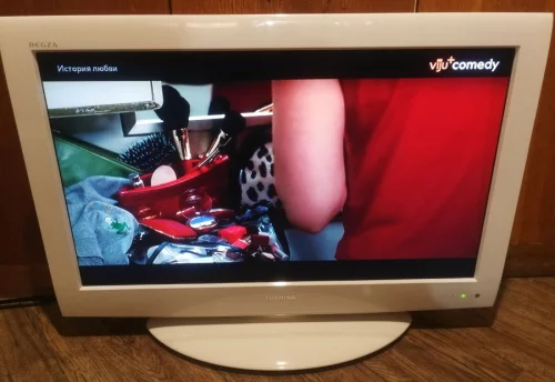 Toshiba 32" телевизор