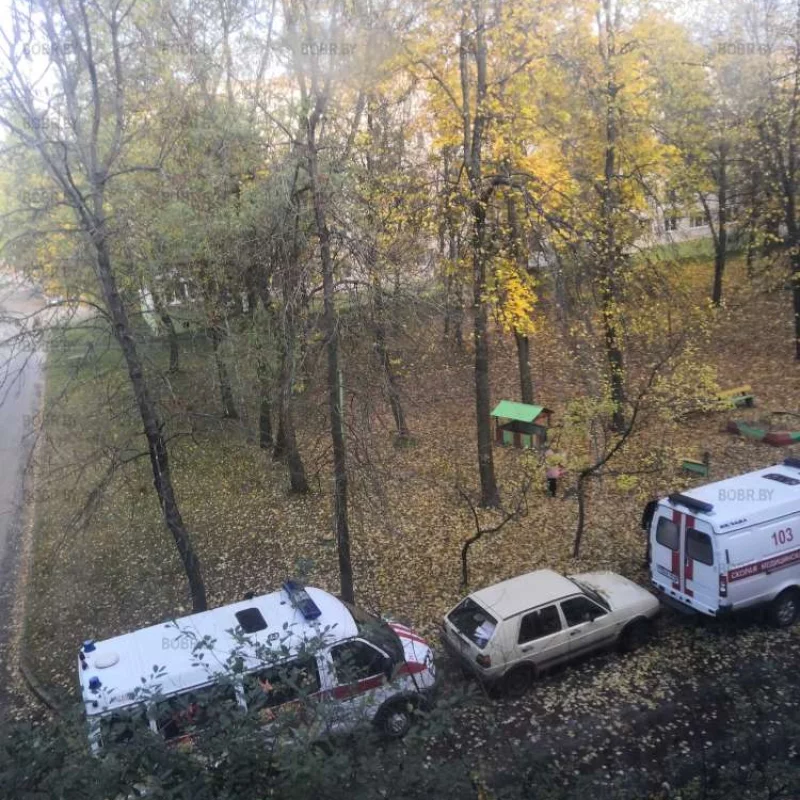 2 скорой в один подъезд сразу