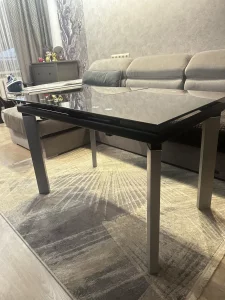 Стол стеклянный обеденный