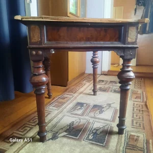 Стол старинный