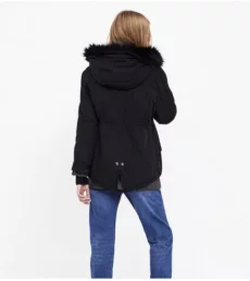 Парка Zara