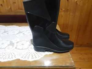 Резиновые сапоги