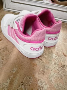 Кроссовки Adidas, 35 размер