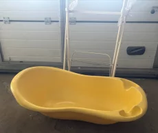 Ванну для купания грудного млоденца/ребенка