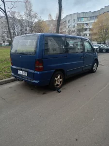 Меседес вито продам