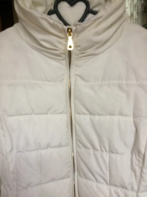 Красивая курточка -44 р-р