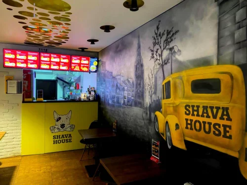 Повар-кассир в мини-кафе Шава Хауз