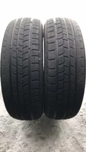 Покрышки зимние легковые 185/65/15 Roadstone