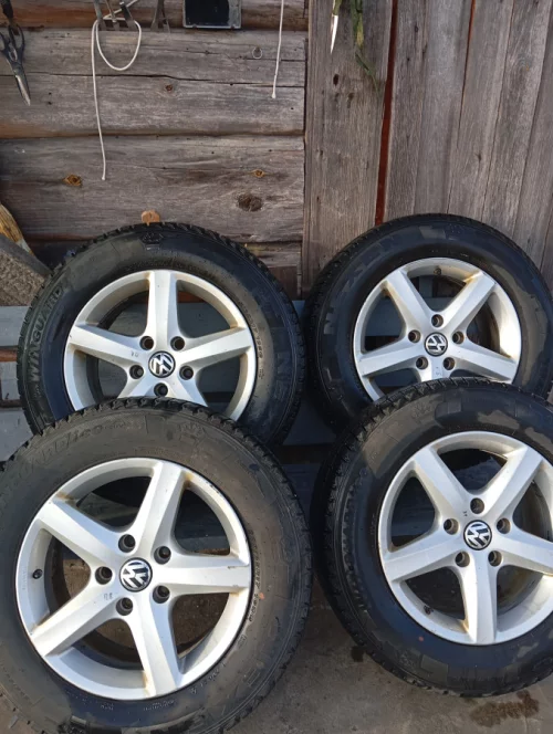 Зимняя резина на литых дисках