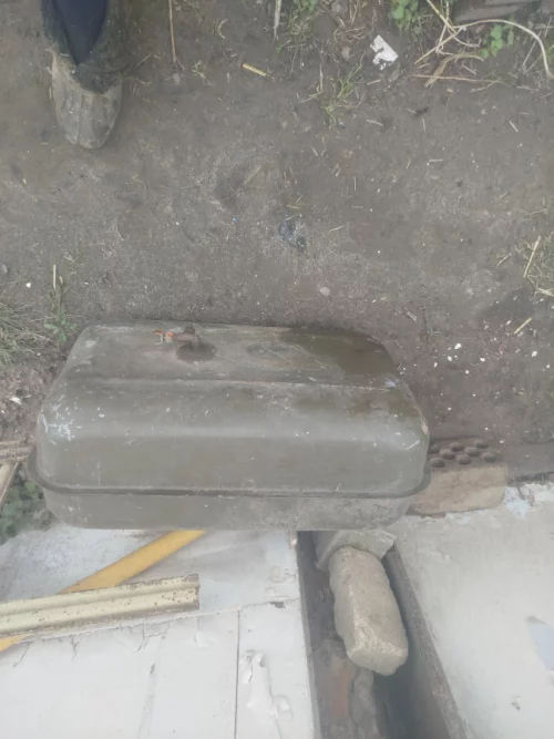 Бак топливный