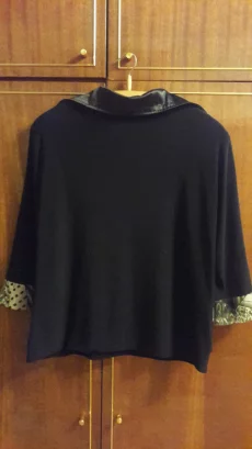 Блузку женскую