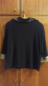 Блузку женскую