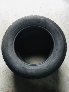 Покрышки зимние легковые 215/65/16 Nokian
