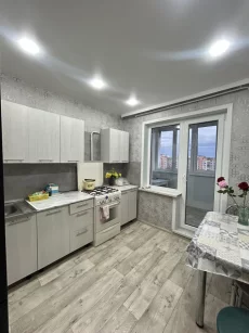 1-комнатная квартира улучшенной планировки с ремонтом