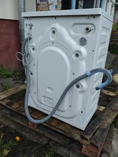 Стиралка узкая Beko с документами