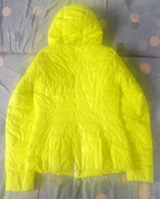 Курточка женская