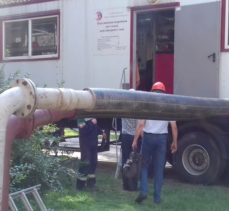 Мобильную котельную развернули во дворе онкодиспансера