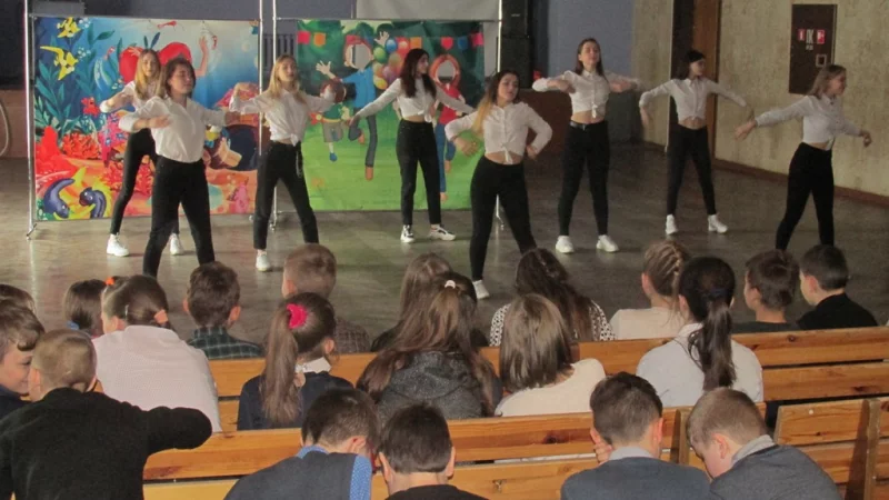 «В сиянии музыки и красок»