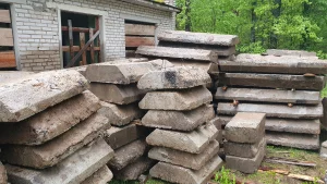 Плиты, блоки, кирпич б/у