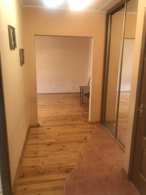 2-х комнатная квартира на Лынькова, 5