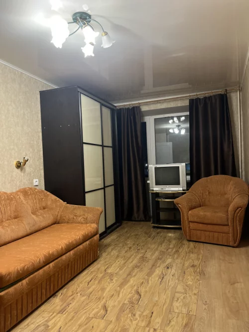 Однокомнатная благоустроена квартира в центре