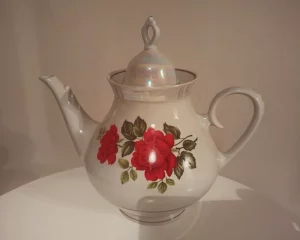 Чайник перламутровый фарфор 2 л. Винтаж