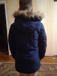 Куртка, пуховик на мальчика рост 140 см