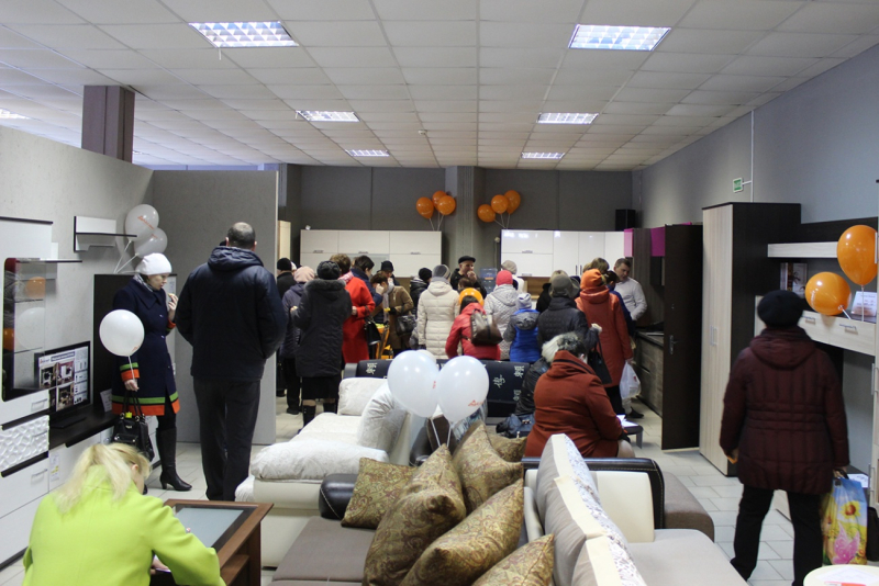 В Бобруйске состоялось открытие мебельного магазина «Аксамiт»