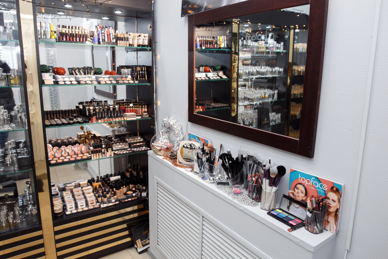 Новый магазин косметики «Сенс Парфюм» открылся в центре Бобруйска