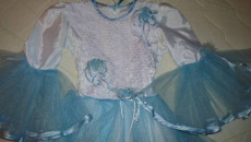Бальное платье белое с голубым