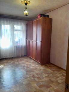 4-комнатная квартира на Даманском по ул. Ульяновской, 49. 35000 у.е
