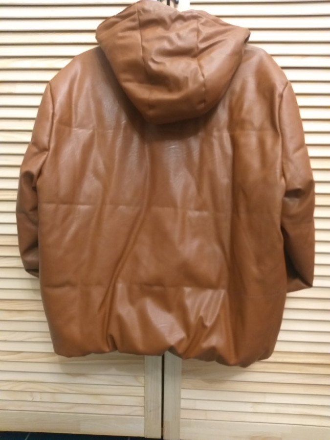 Новая кожаная куртка на весну за 50 рублей