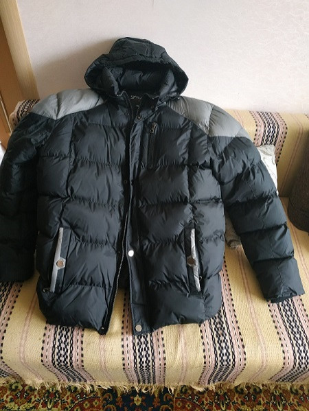 Зимнюю мужскую куртку р52-54, р182