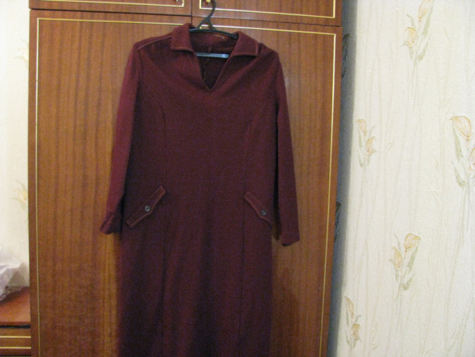 Платье женское размер 52 коричневое
