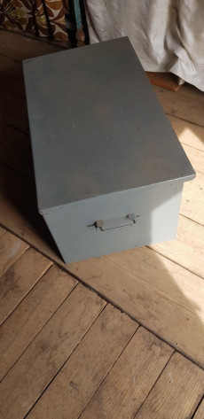 Ящик-сейф металлический