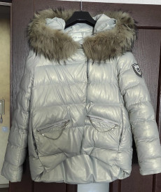 Зимняя куртка женская размер 42-44
