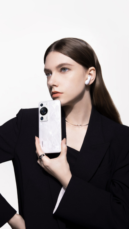 В Беларуси теперь можно заказать флагманский смартфон Huawei P60 Pro с жемчужным покрытием и светосильной камерой