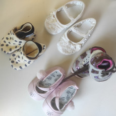 Первая обувь для девочки :мягкие ботики, туфельки