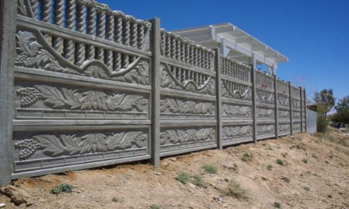 Железобетонный забор – надежная защита вашего дома