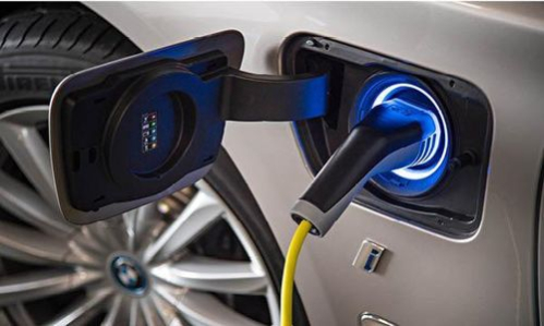 Зарядная инфраструктура для электромобилей стремительно развивается