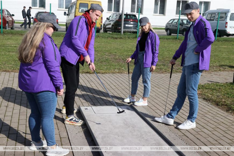 Могилевская таможня приняла участие в соревнованиях по мини-гольфу
