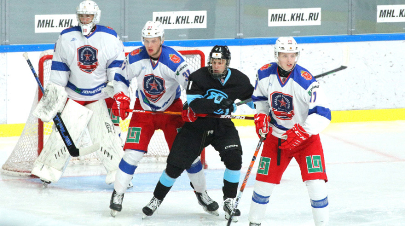 Бобруйский «Динамо-Шинник» вышел в лидеры дивизиона в Молодежной хоккейной лиге