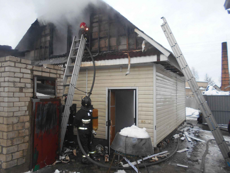 На Новокрайней в Бобруйске горел гараж